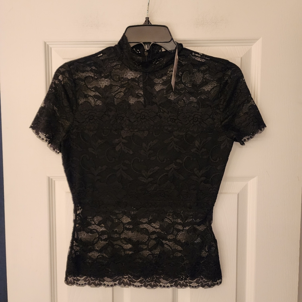 GUESS Women's Black Lace Mock Neck Short Sleeve Blouse Size Small - Picture 2 of 10